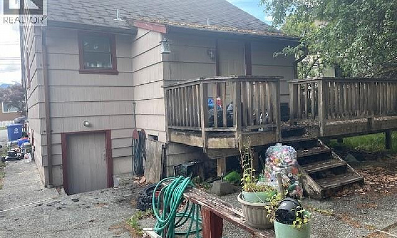 2876 12Th Ave Port A...
