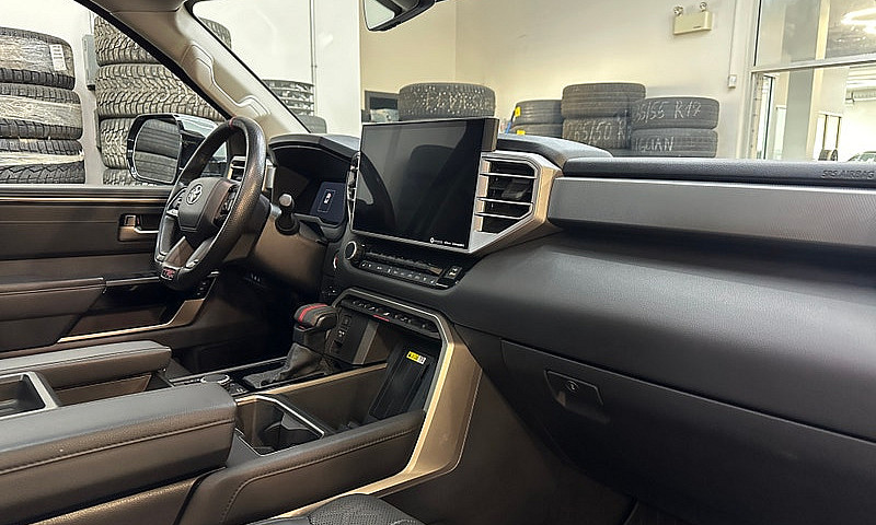 2024 Toyota Tundra L...