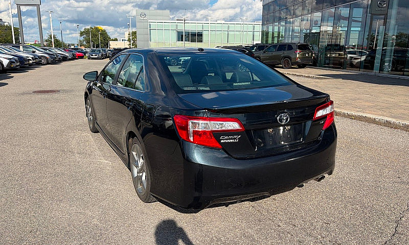 2012 Toyota Camry Se...