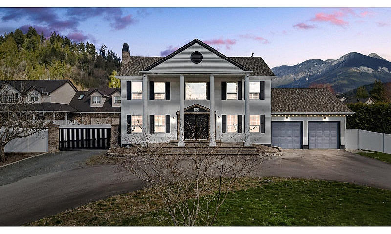 5012 Whitewater Plac...