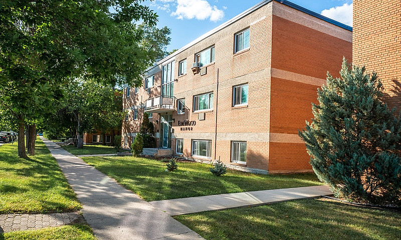285 Midwinter Ave- E...