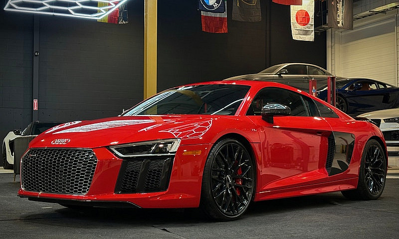 2018 Audi R8 Coupe...