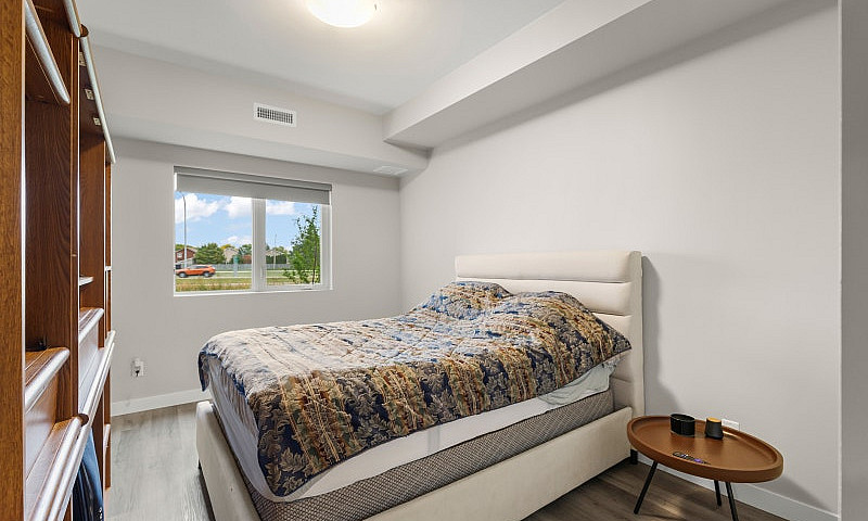 Bright 1Bdrm 1Bth Co...