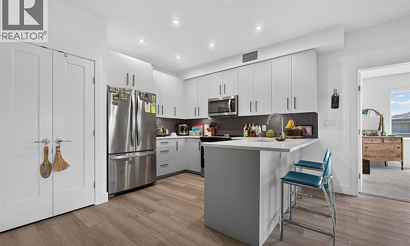 3434 Mckinley Beach ...