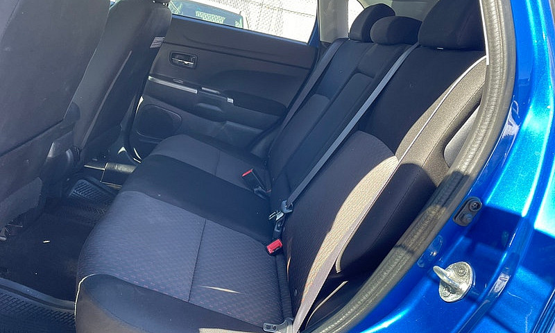 2018 Mitsubishi Rvr ...