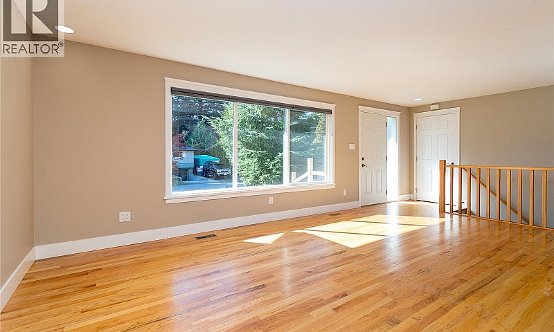 590 Ridley Dr Colwoo...