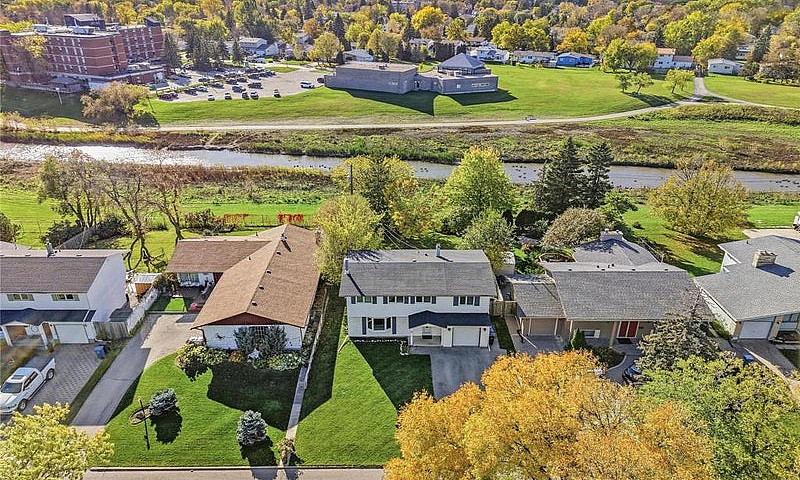22 Valley View Drive...