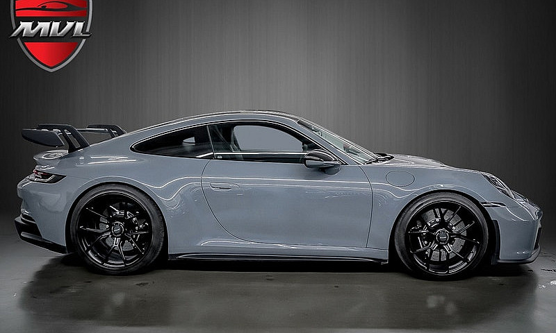 2024 Porsche 911 Gt3...