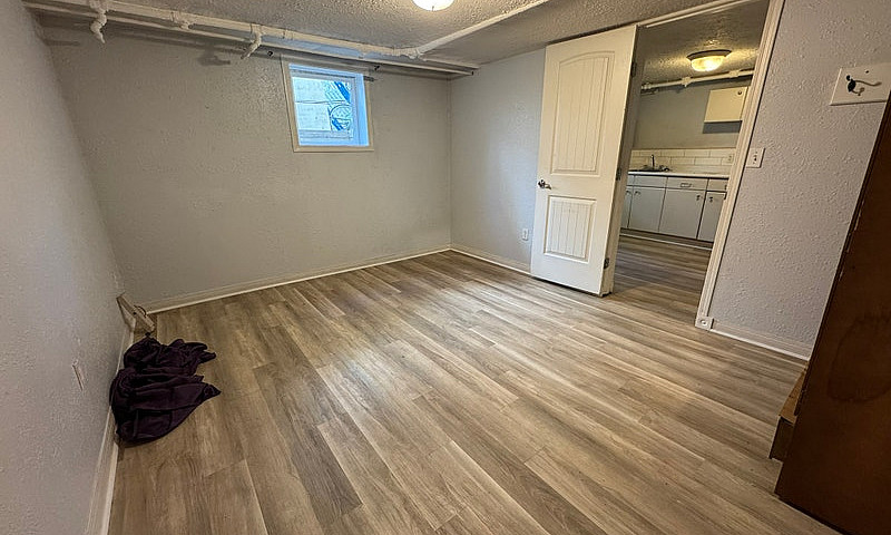 Cozy Downtown Living...