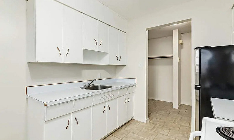 Spacious And Pet-Fri...