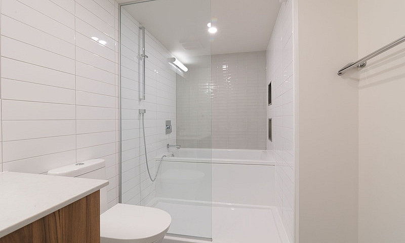 Fully Renovated 2-Be...