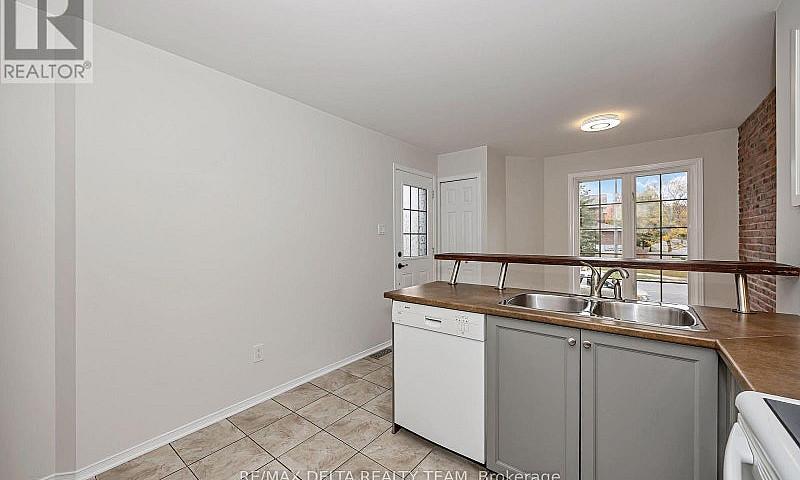 900 Longfields Drive...
