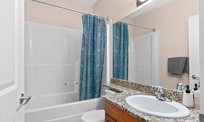 Spacious Condo With ...