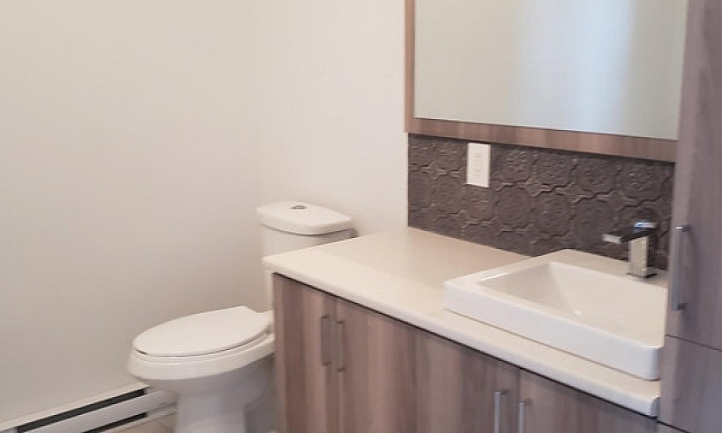 4 1/2 Style Condo Da...