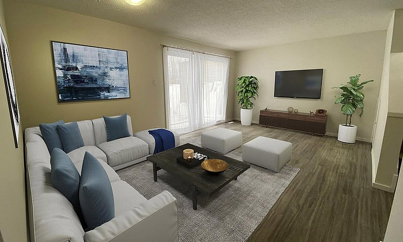 Rare 3 Bedroom! Wate...