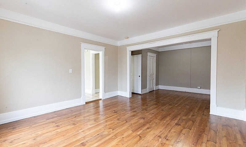 Inglewood Apartment ...