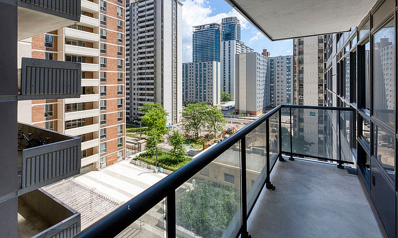 561 Sherbourne - 3 B...