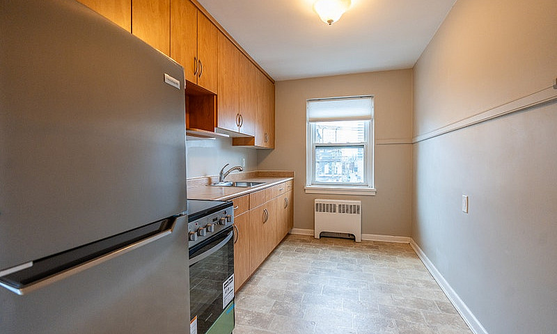 2Br Suite In Charact...