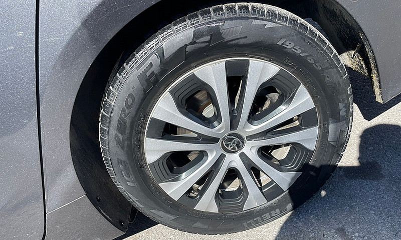 2020 Toyota Prius Pr...