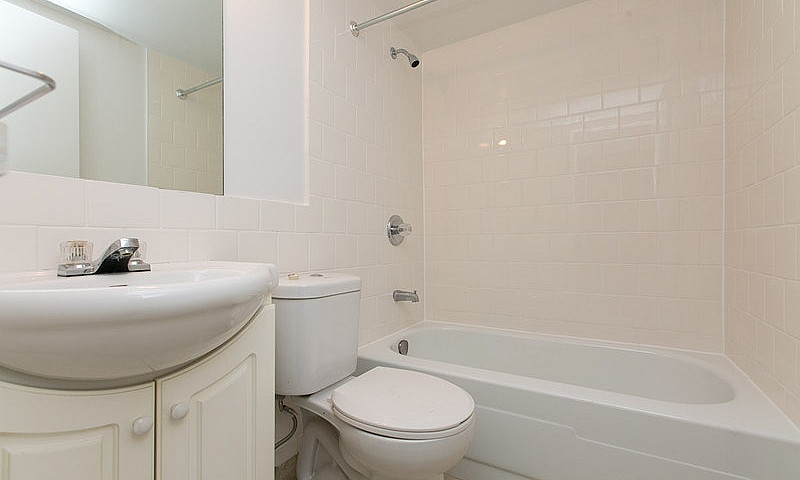 46 Gale Crescent - 1...