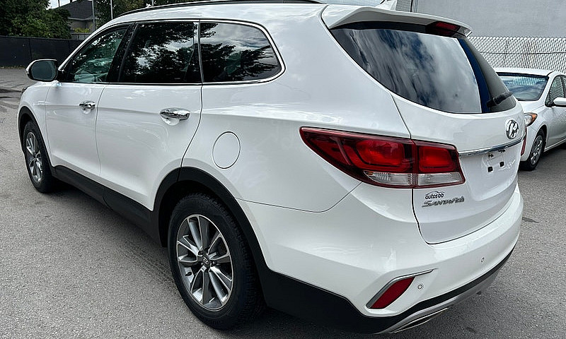 2017 Hyundai Santa F...