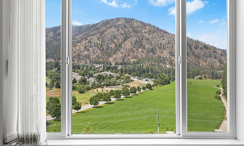 Spacious Condo With ...