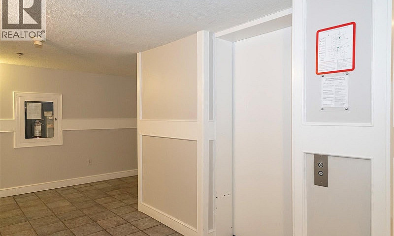 104 2757 Quadra St V...