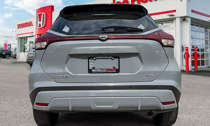 2023 Nissan Kicks Sr...