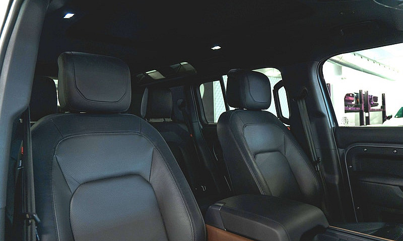 2024 Land Rover Defe...