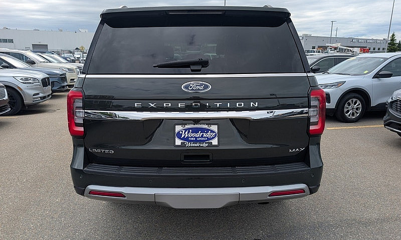 2023 Ford Expedition...