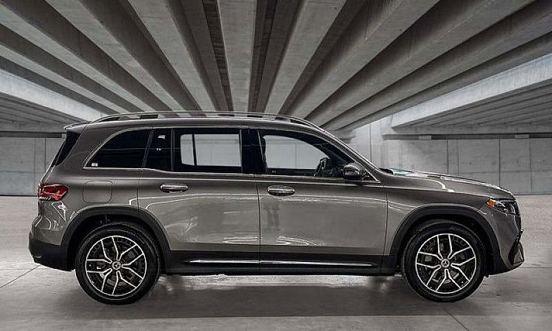 2023 Mercedes-Benz E...