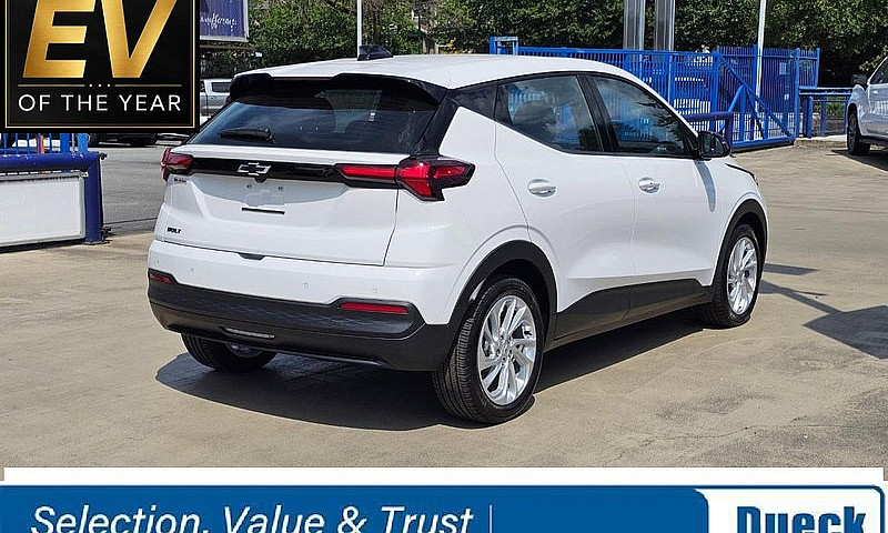 2027 Chevrolet Bolt ...