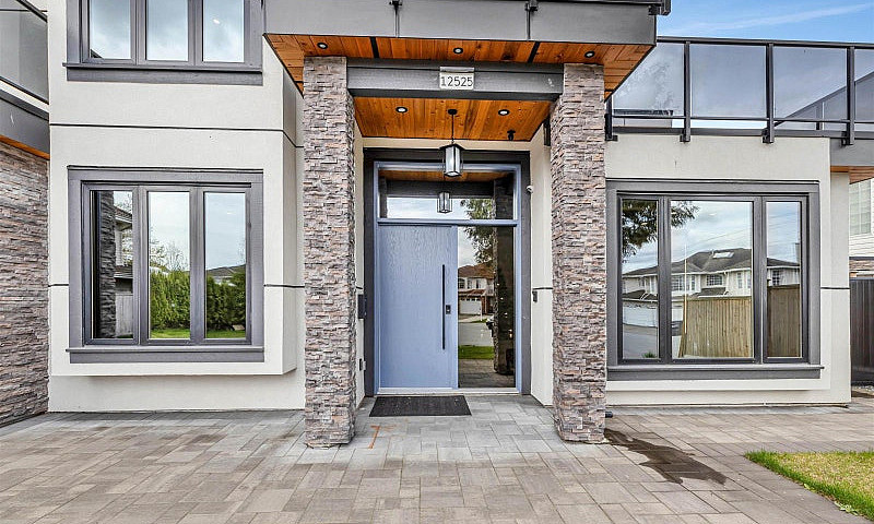 12525 75A Avenue Sur...