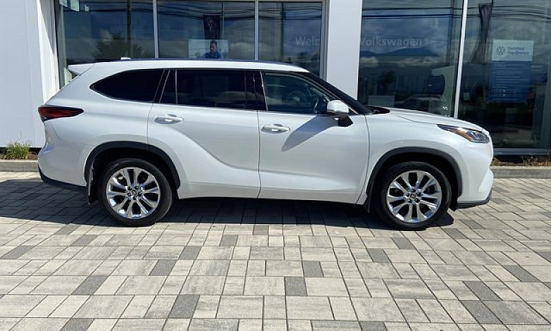 2023 Toyota Highland...