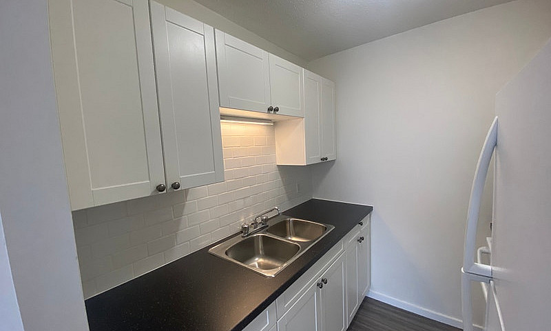 1-Bed: Best Rental R...