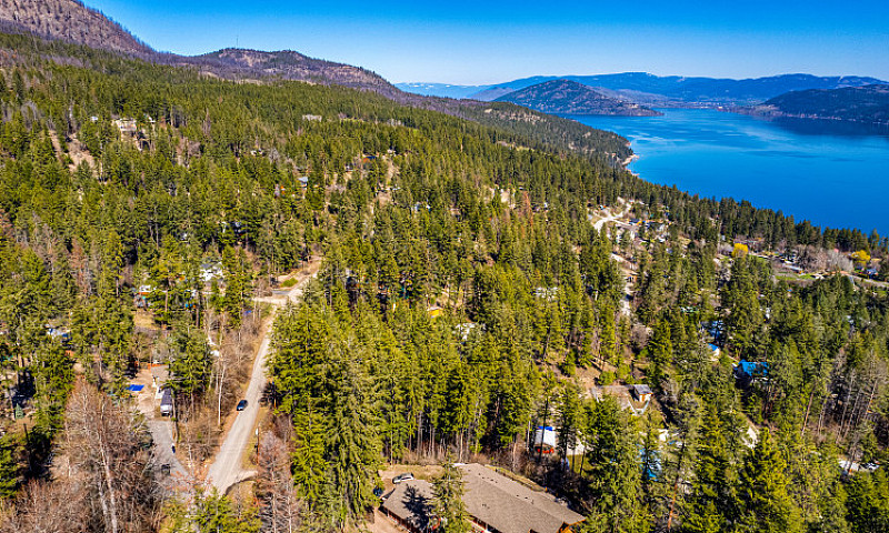 583 Moody Crescent |...