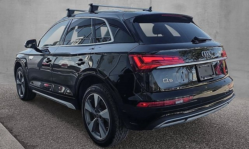 2024 Audi Q5 Komfort...