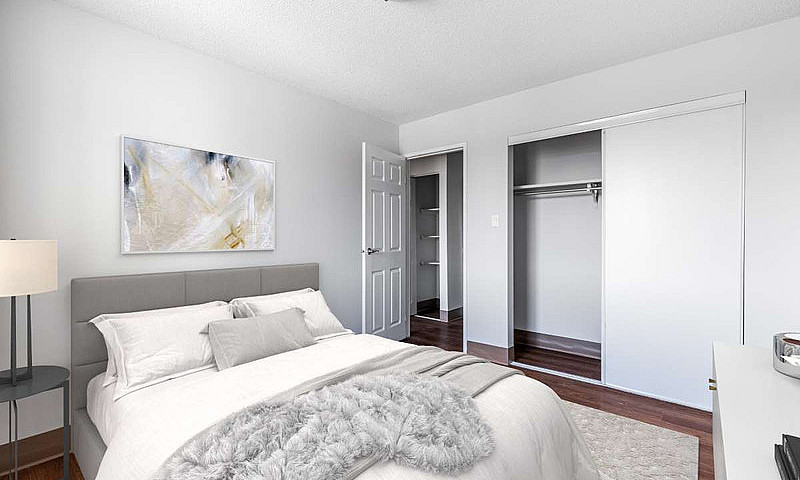 Holly Acres Apartmen...