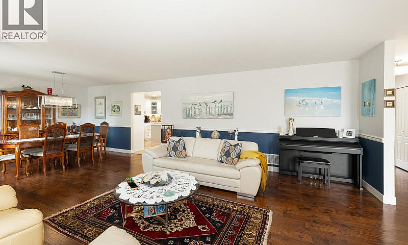 4784 Tamarack Place ...
