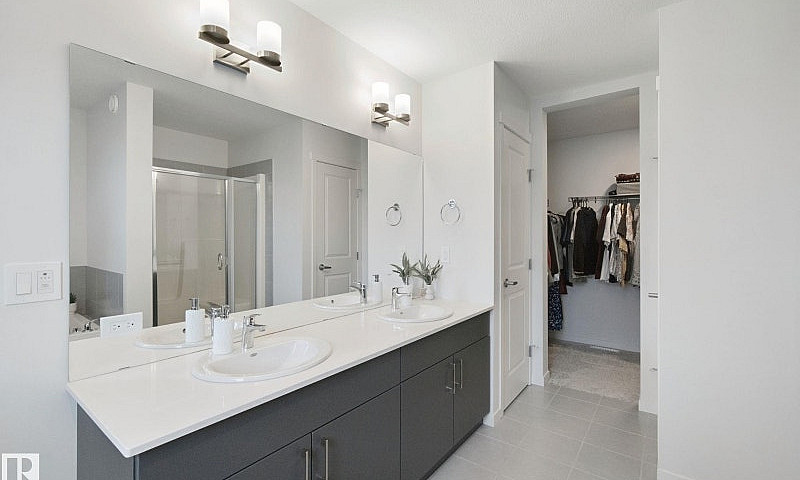 4 Bed Riverside Cove...