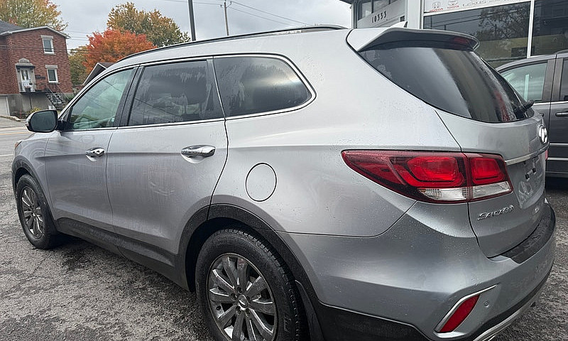 2017 Hyundai Santa F...