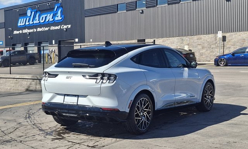2022 Ford Mustang Ma...
