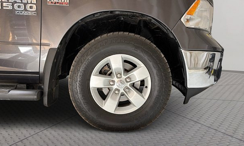 2023 Ram 1500 Classi...