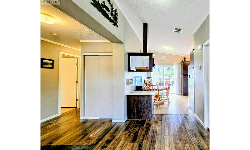 6210 Lower Elk Valle...