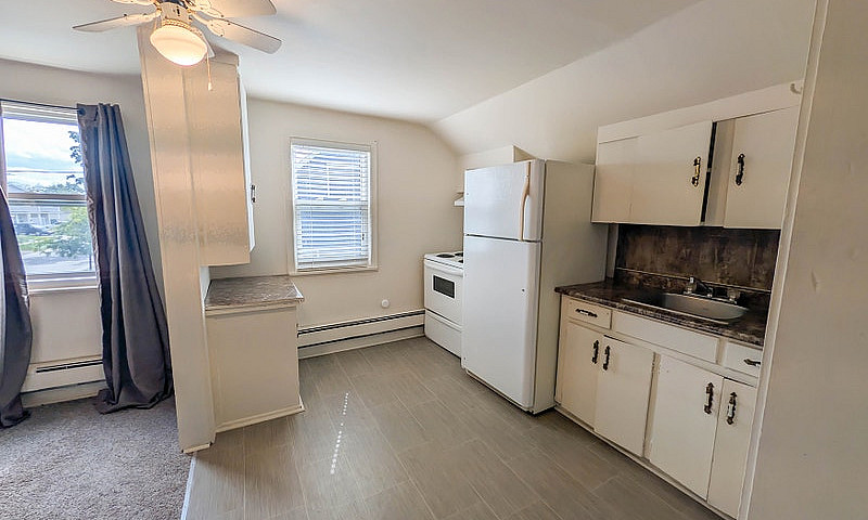 42 Leeper St, St. Ca...