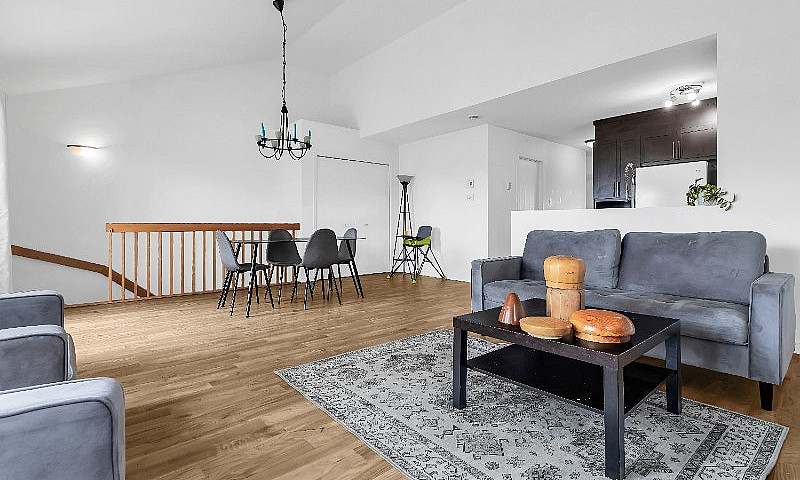 Condo À Vendre À St-...