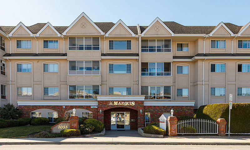 Spacious And Renovat...
