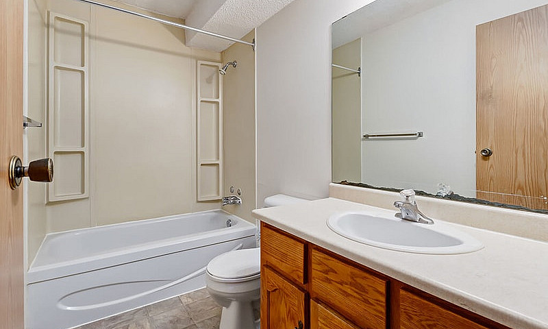 Modern Apartments Wi...