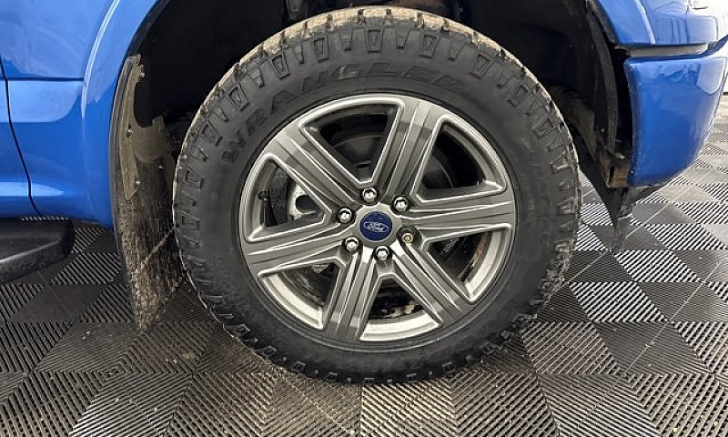 2020 Ford F-150 Lari...