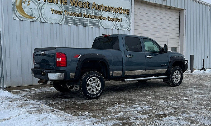 2011 Chevrolet Silve...